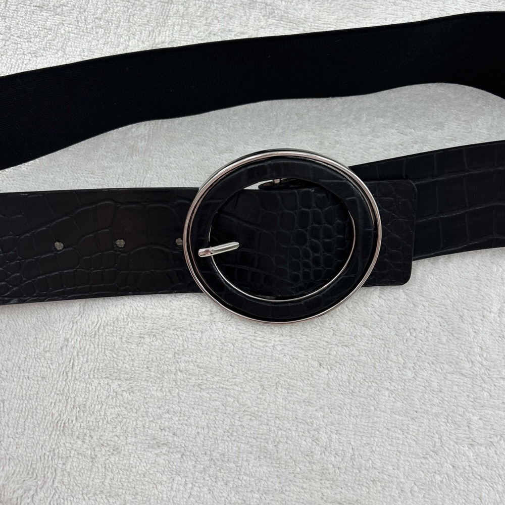 Nine West Black Faux Snake Pink Round Silver Buckle Stretch Belt Size M/L - Picture 6 of 7